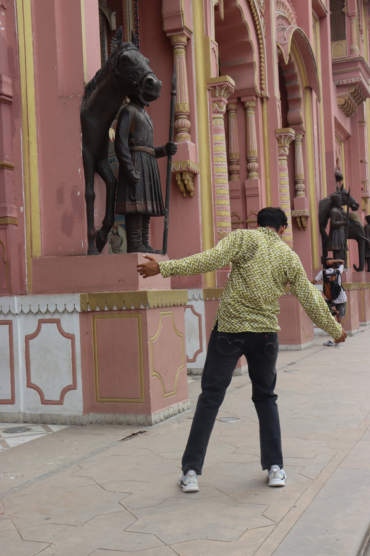 Olive Green Zigzag Printed Cotton Kurta ~ Sanganeri
